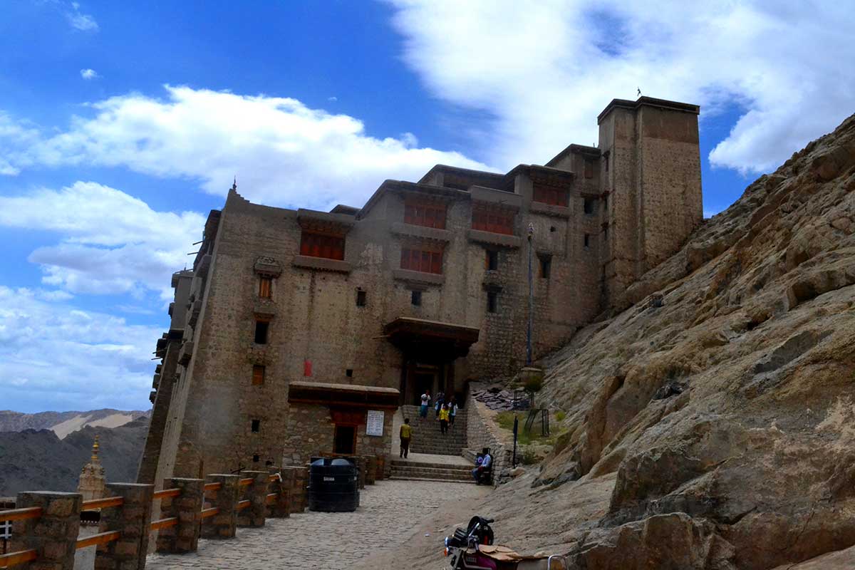 Accommodation and camp on tour
